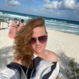 Meet your Posher, Cherie